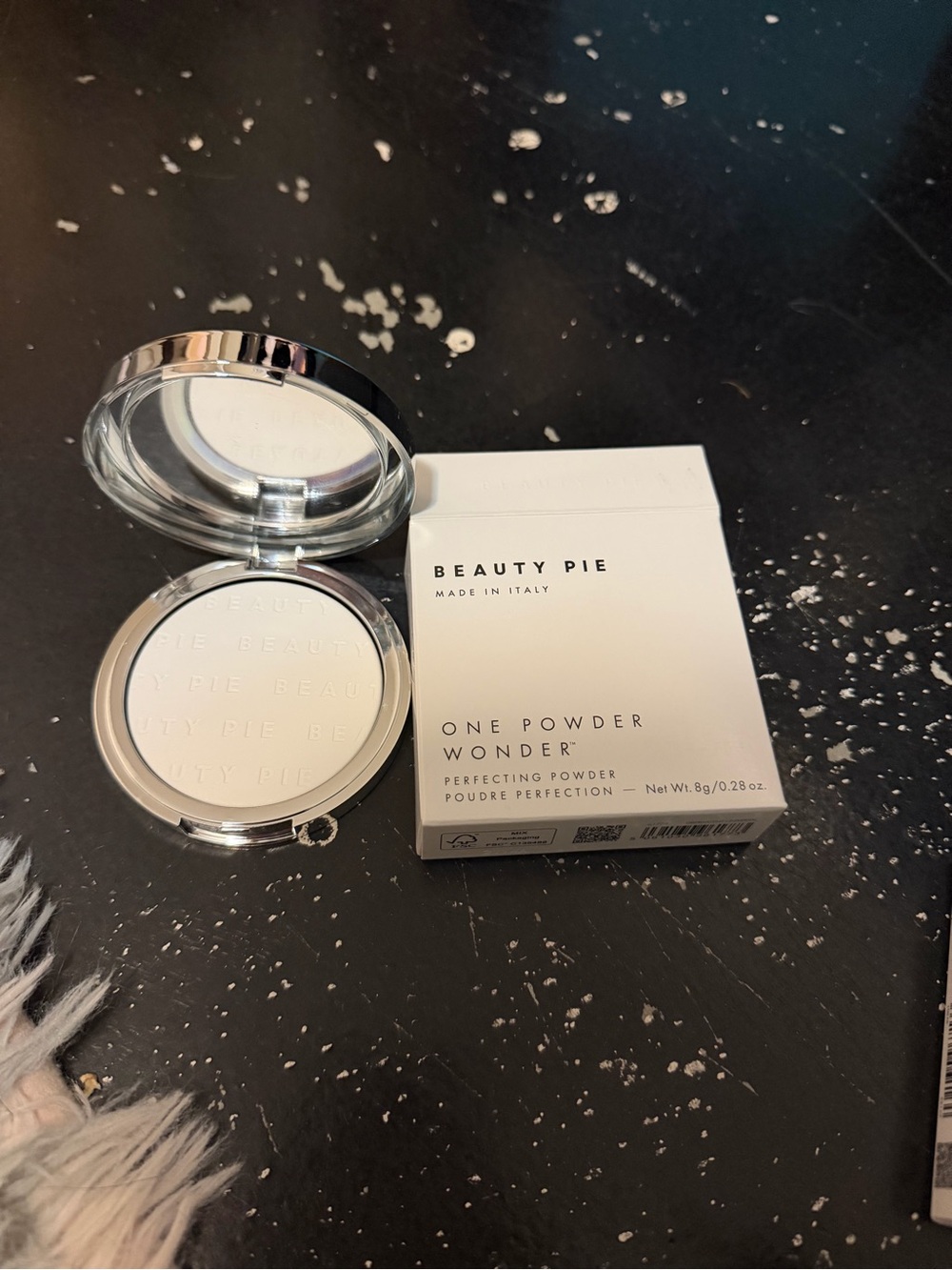 One Powder Wonder Perfecting Powder - Translucent White